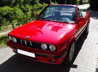 BMW-320i